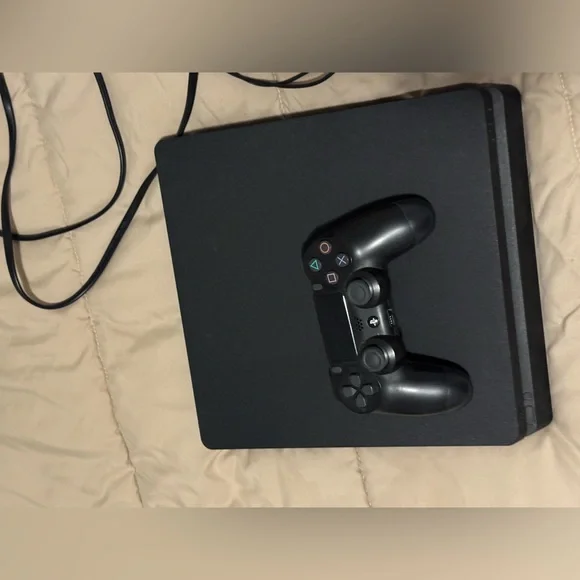 Sony PS4 Gaming Bundle with Controller and Games